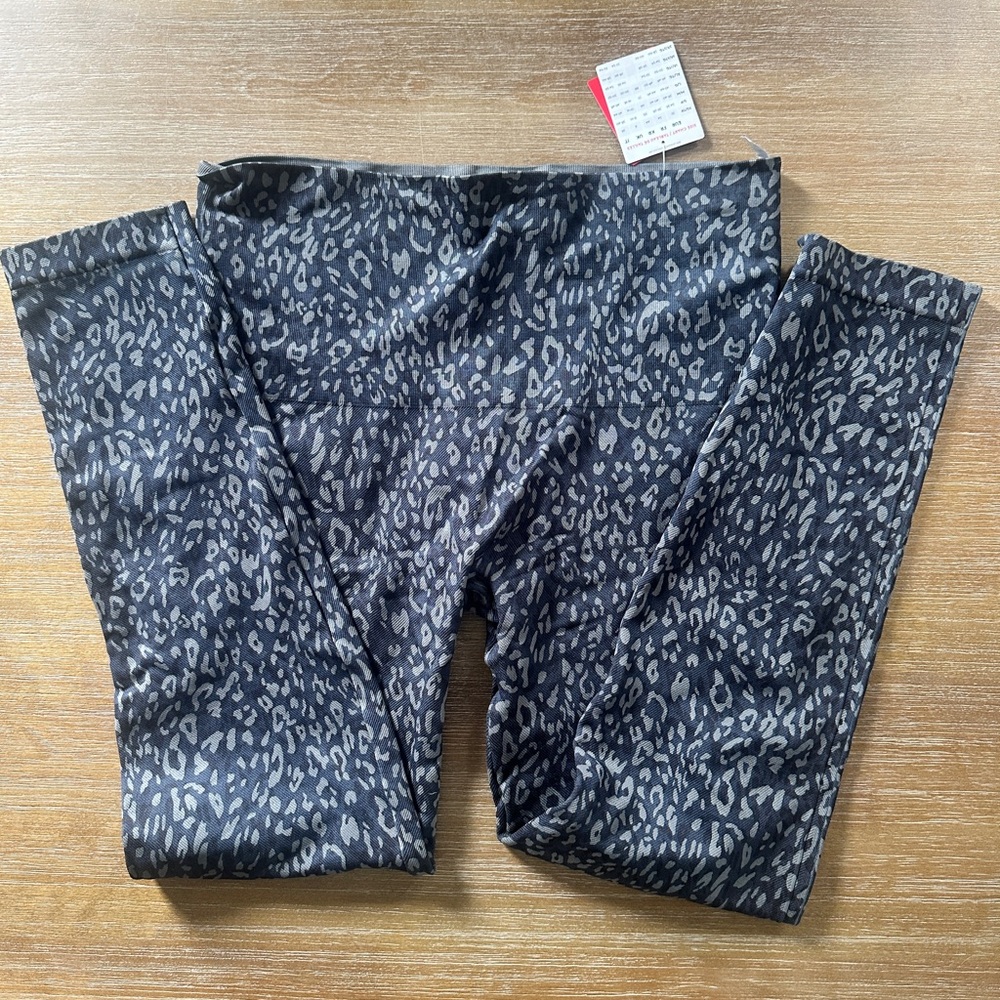 Spanx Black leopard print Leggings